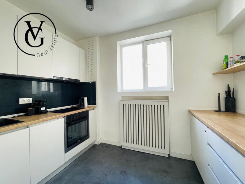 Centrul Vechi, apartament 2 camere, afacere la cheie.